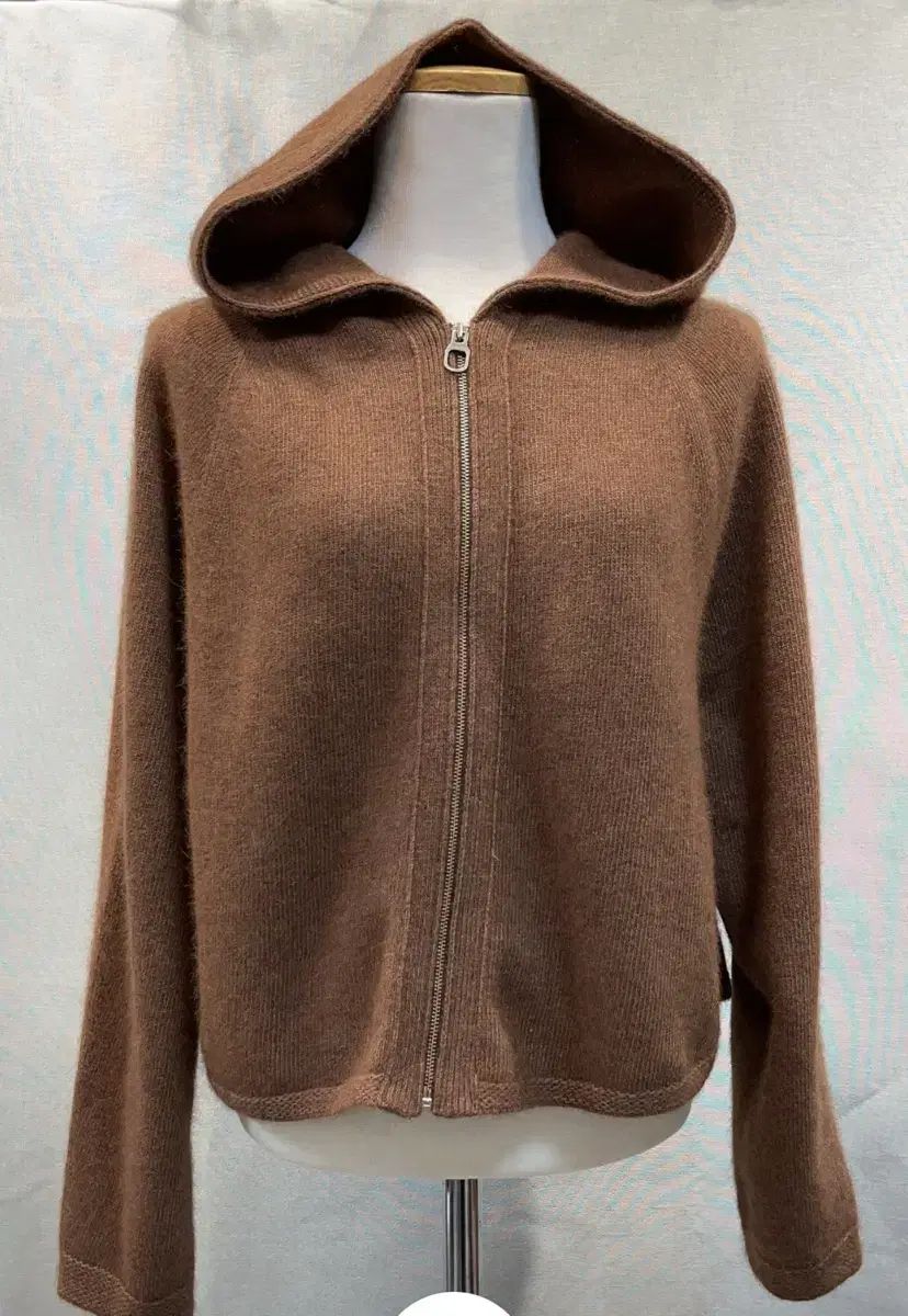 フードジップアップ 級