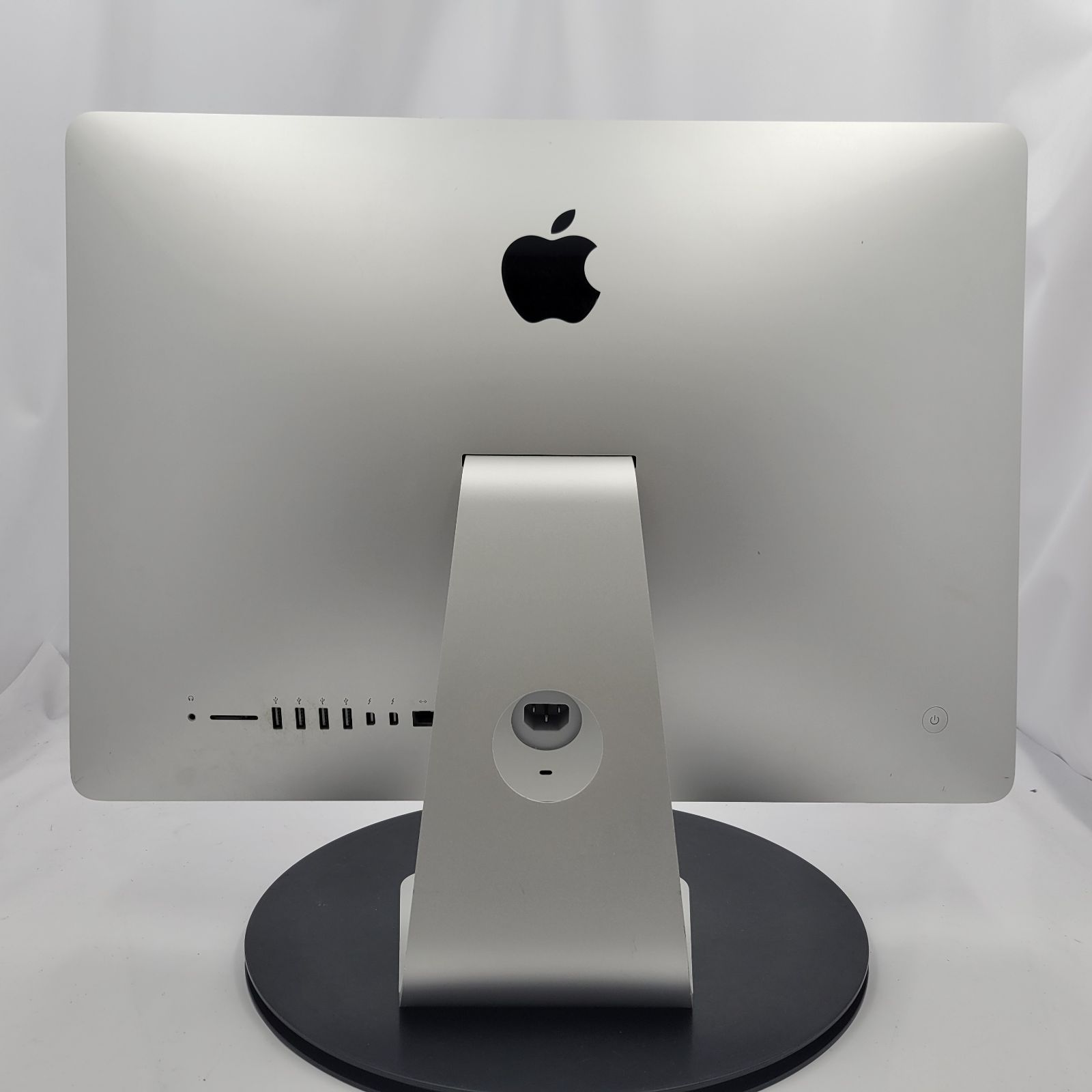 Apple iMac 21.5 8GB 1TB Late2015 初期化済み Apple iMac 21.5 8GB 1TB Late2015 初期化済み iMac 21.5インチ Late