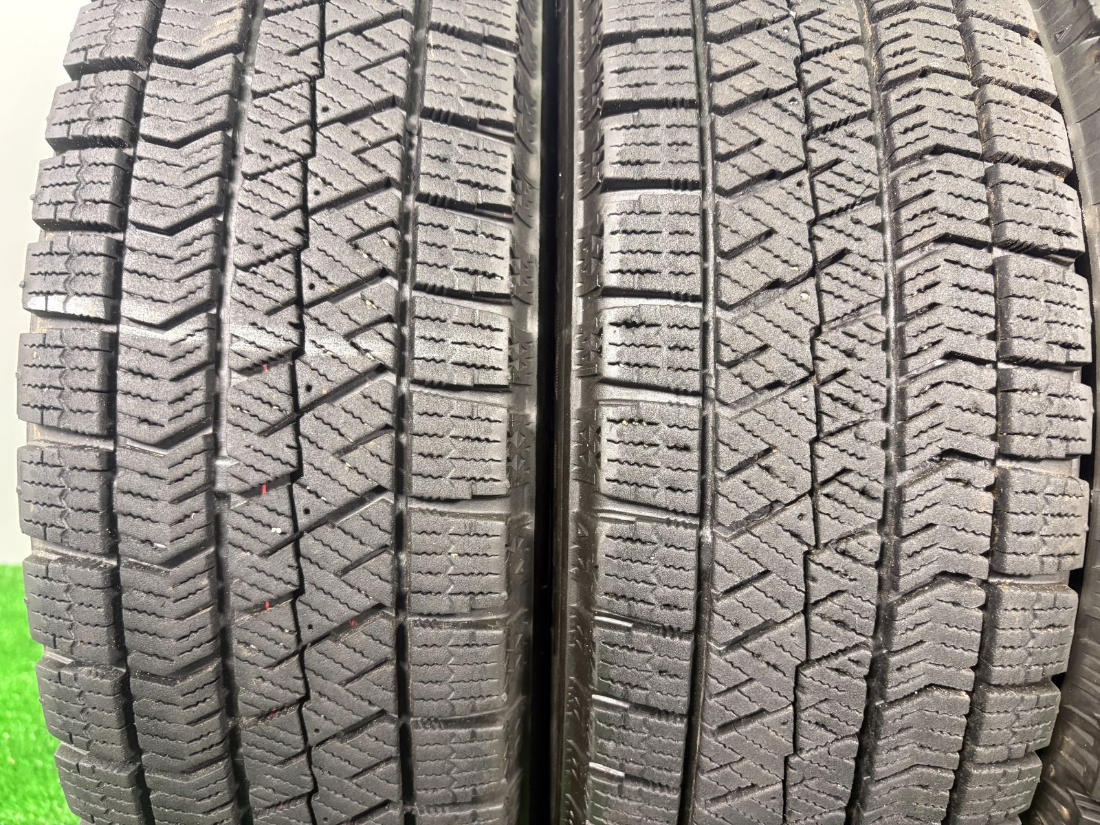 155 70 R 13 ブリヂストン VRX 2 4本 冬 タイヤ スタッドレス TA 774