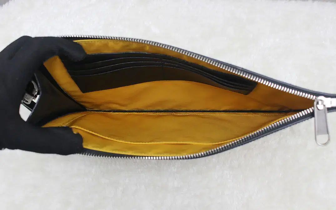 クラッチバッグ GOLD