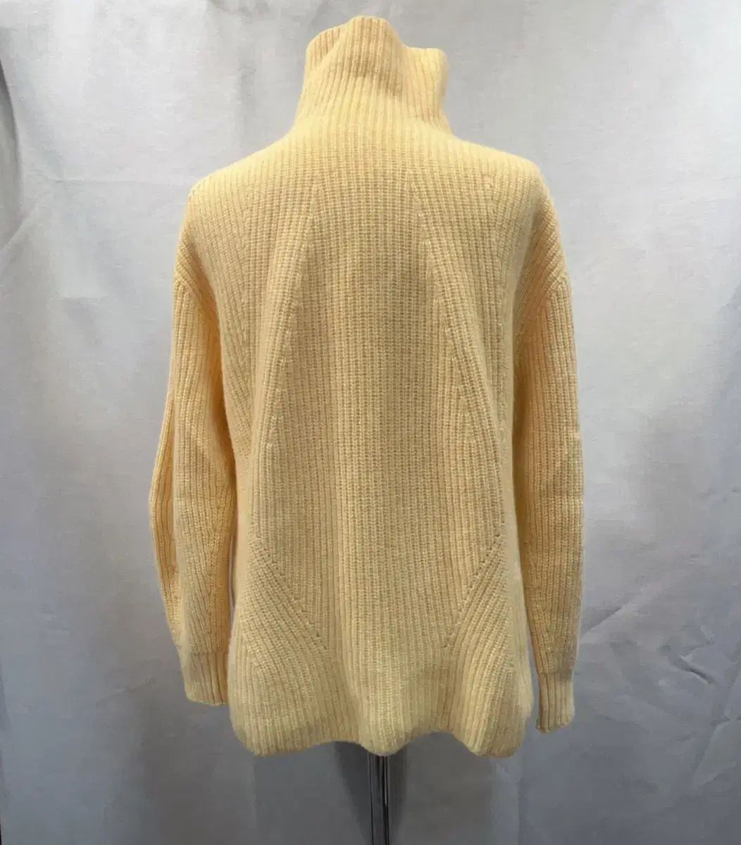 タートルネック ニット