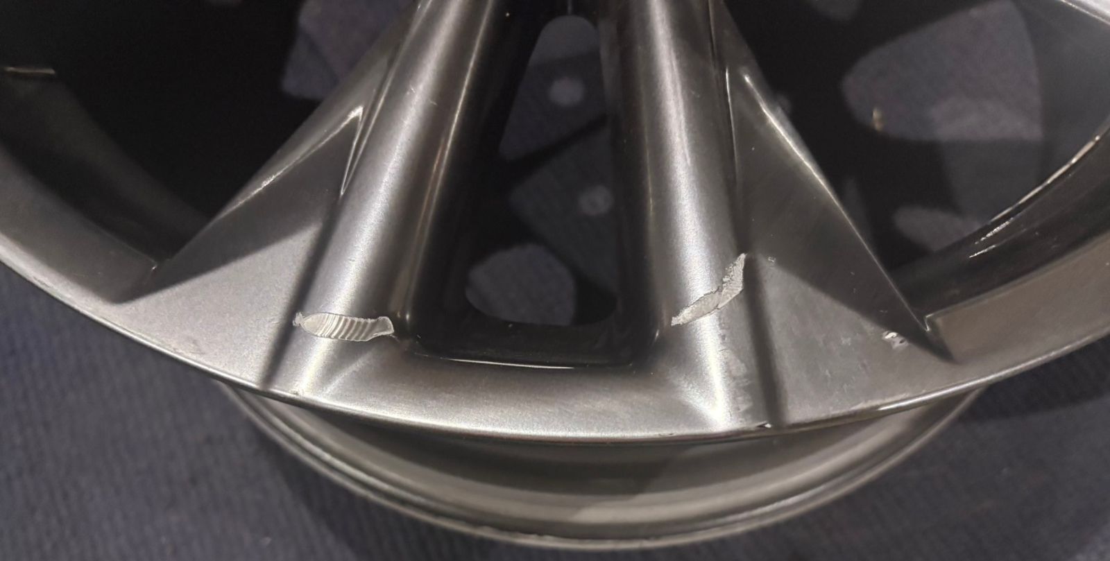 LEXUS ES Fスポーツ 19インチ ホイール1本 8 J 45 PCD 114 3 ハブ径約60 No 737