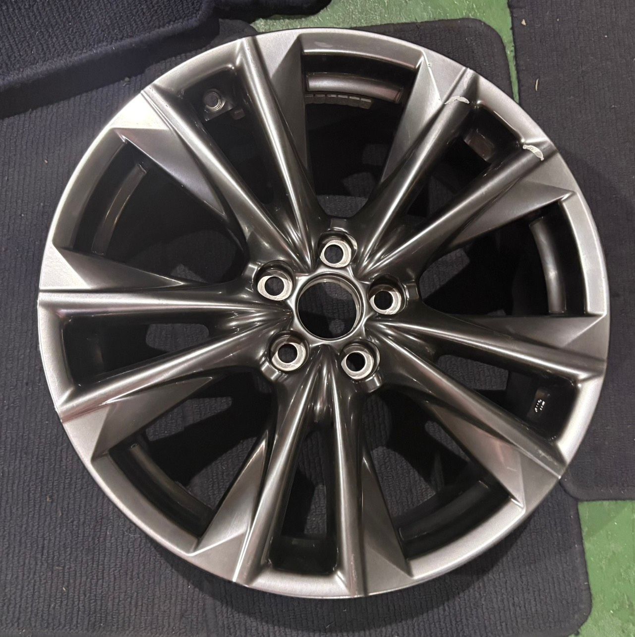 LEXUS ES Fスポーツ 19インチ ホイール1本 8 J 45 PCD 114 3 ハブ径約60 No 737