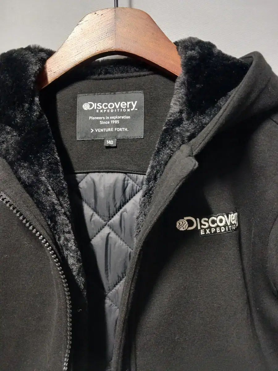 キーキッズ WHO アウター ブラック 140