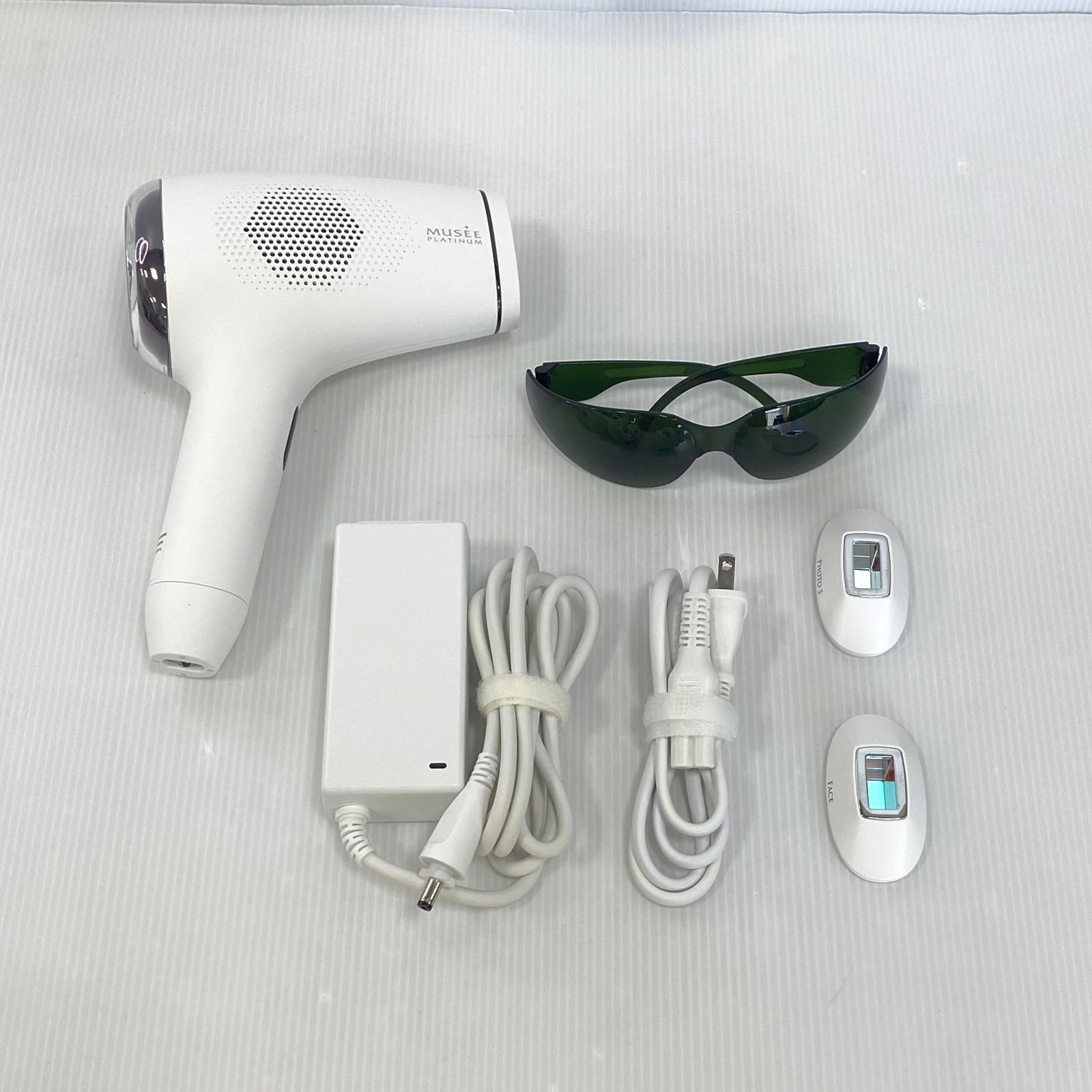 MUSEE PLATINUM 脱毛器 本体とアタッチメント 2025年最新】ミュゼ脱毛器の人気アイテム - メルカリ