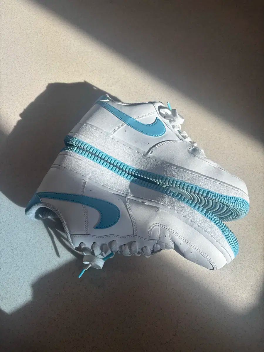 ナイキ エアフォース 白 スカイ 280