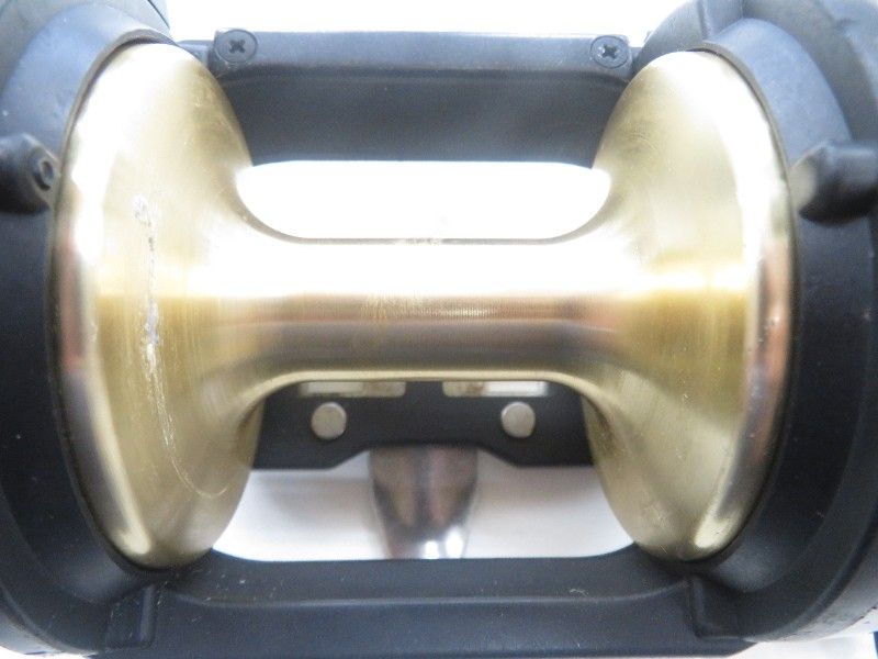 シマノ チタノス スピードマスター 石鯛 GT4000 04-8411150013