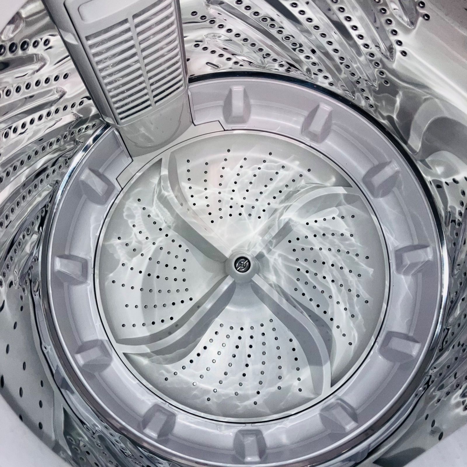 11h27. アイリスオーヤマ 全自動電気洗濯機 IAW-T606-W 25年製 - メルカリ