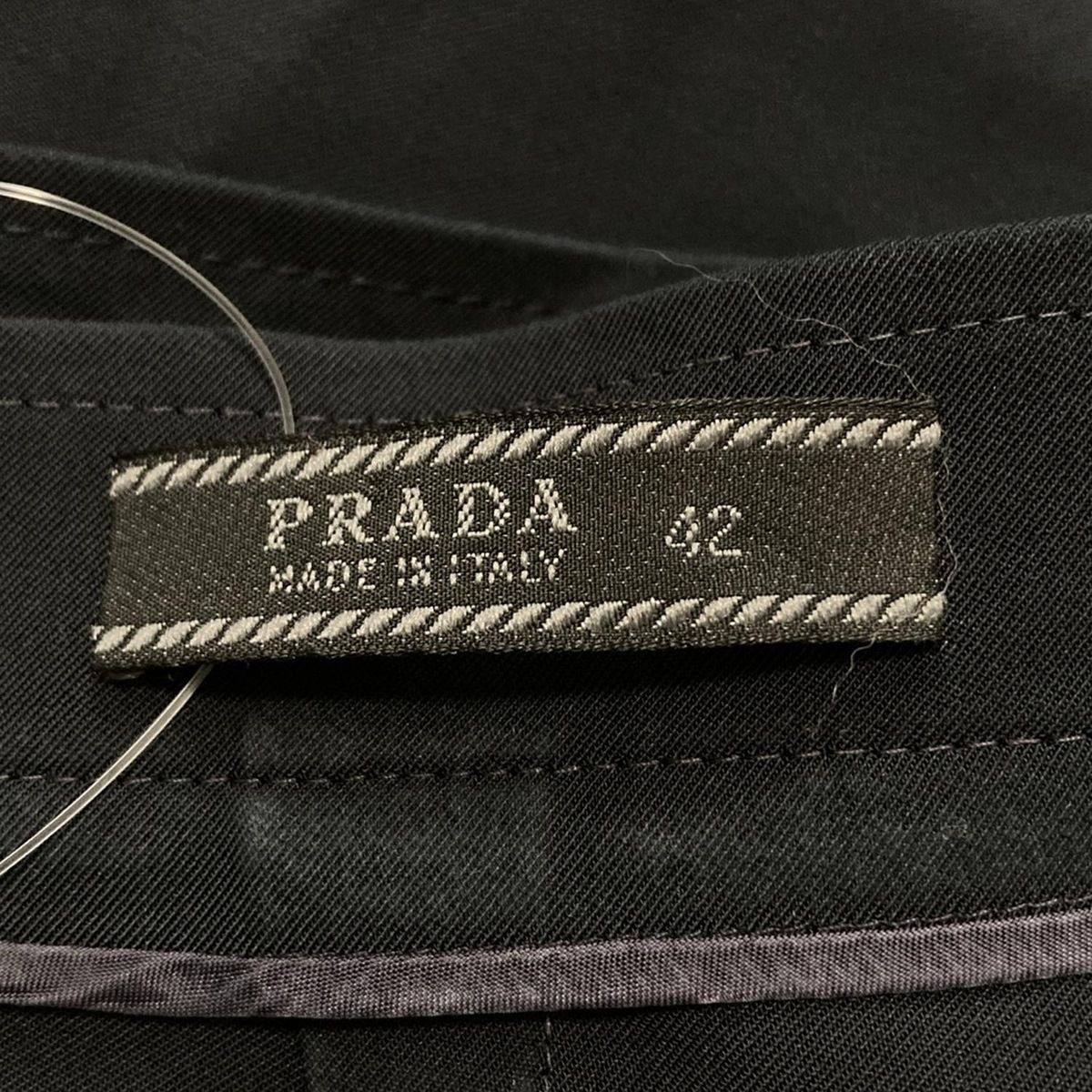 PRADA レディーススカート 新品　Mサイズ(42S) PRADA レディーススカート 新品 Mサイズ(42S)