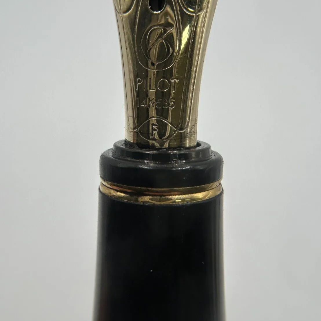  貴金属 14 k 585 万年筆 品 F パイロット PILOT グランセ 赤 朱 筆 ペン ボールペン 筆記用具 金 資産 財産 GOLD ゴールド アンティーク ヴィンテージ おしゃれ 贈答品 プレゼント 万年筆 万年筆 インク