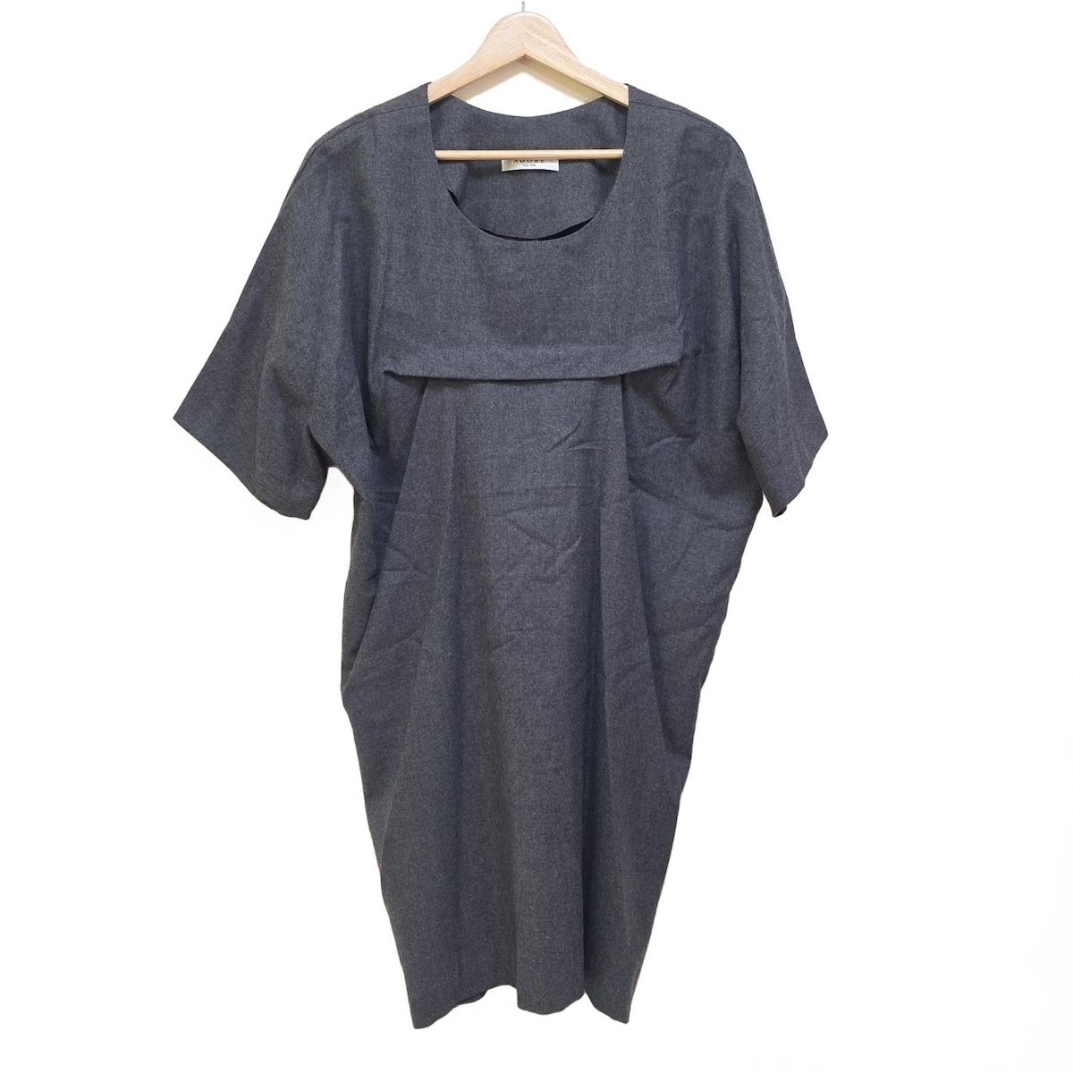 ADORE アドーア ワンピース サイズ38 M レディース - グレー 半袖 ひざ丈