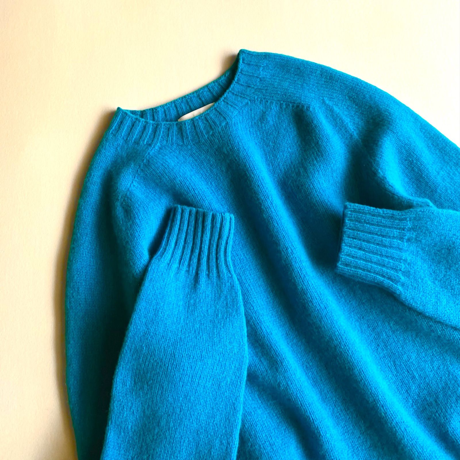 MORRIS & SONS イギリス製 ジーロンラム クルー ニット ターコイズブルー サイズ34