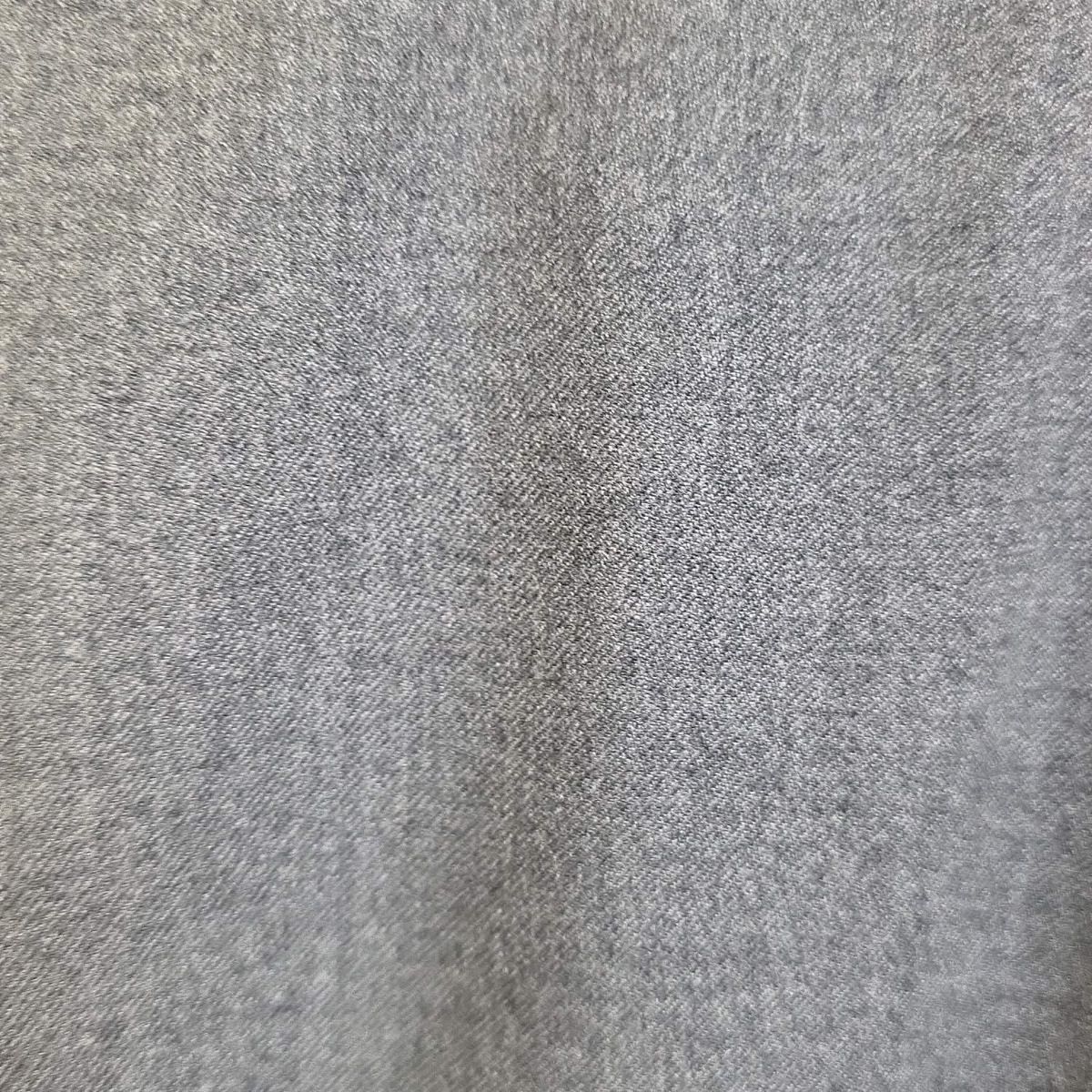 シングルスーツ