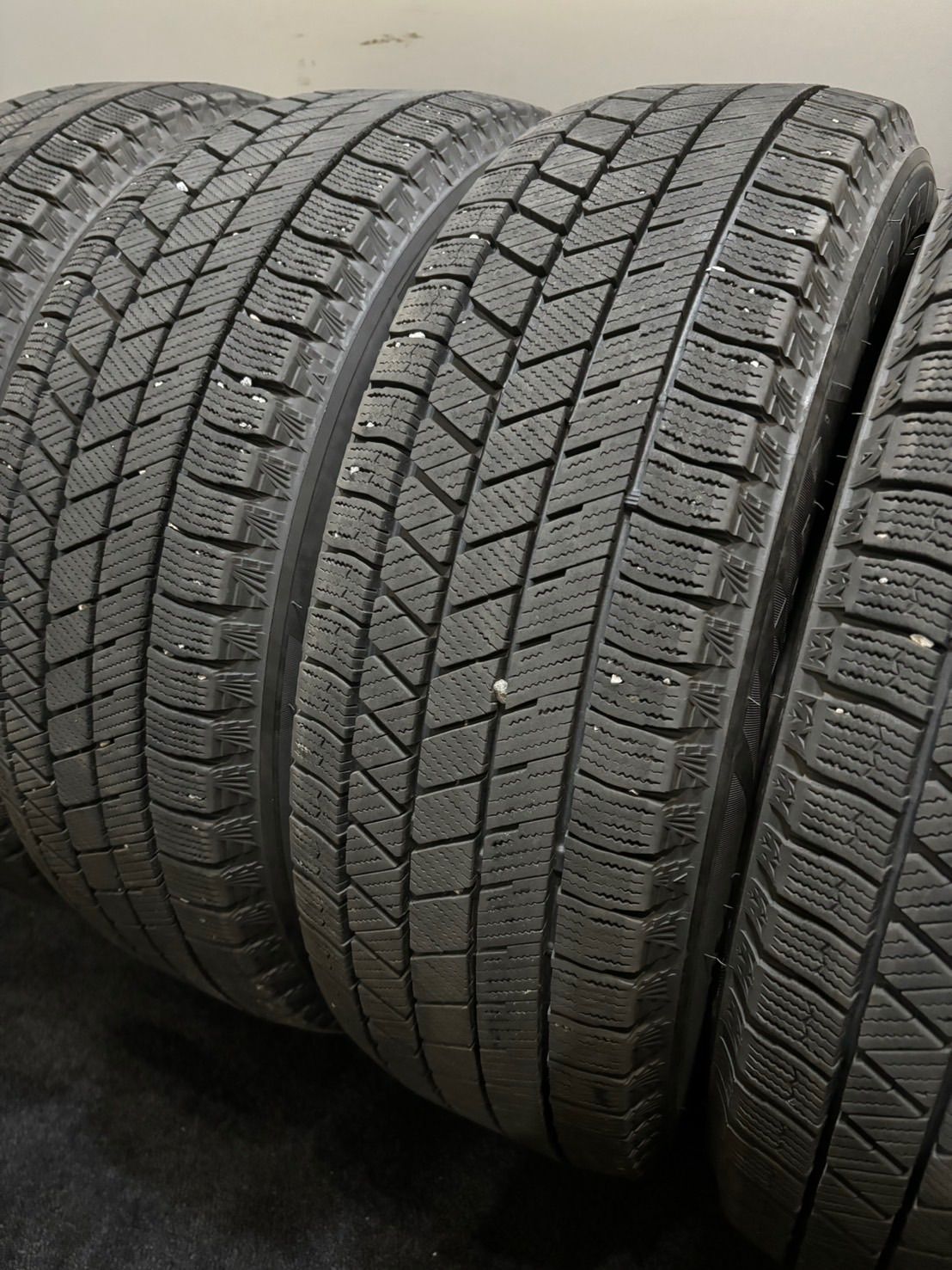中古スタッドレス185/60R15ヴァイキング フィット、ヤリスなどに 23年