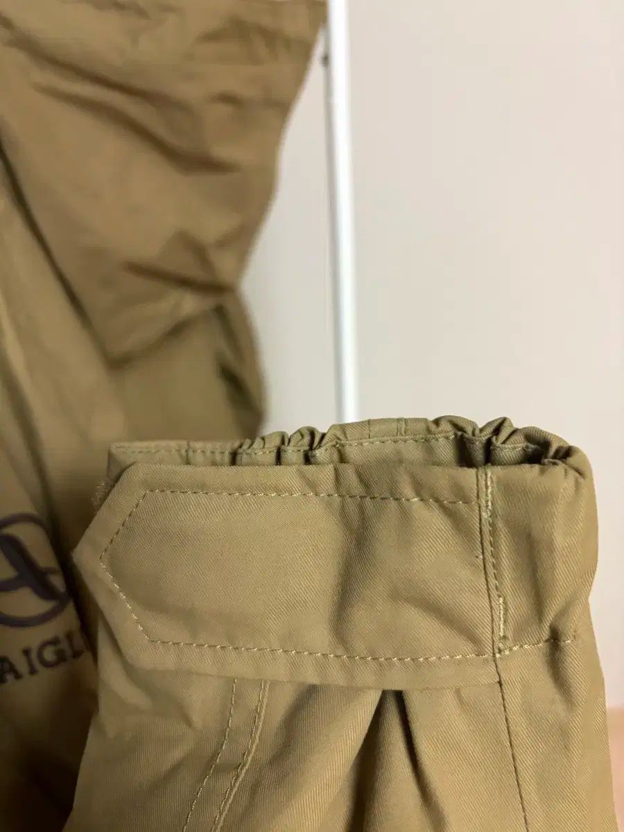 マウンテンパーカー