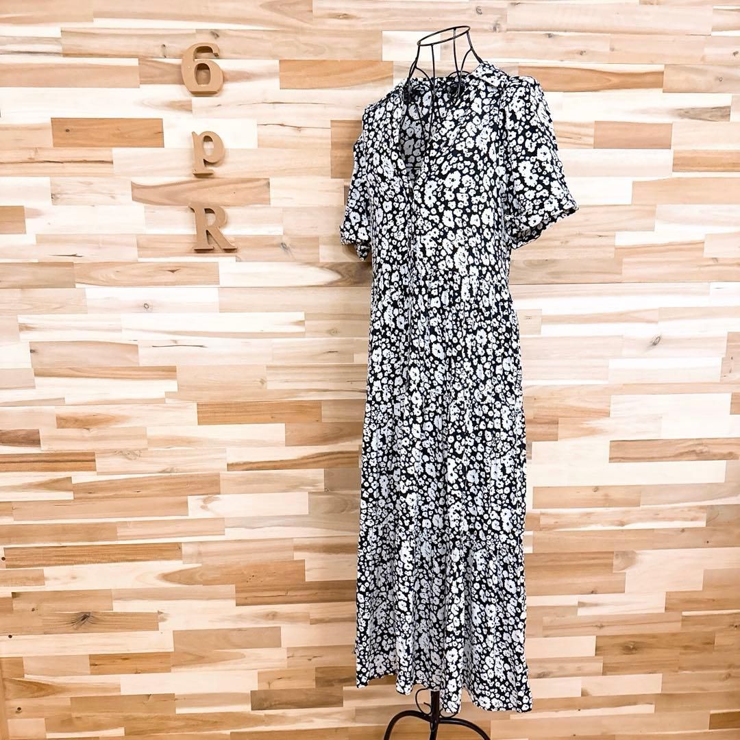 ザラ フラワー花柄 ティアード ロング ワンピース 総柄モノクロ XS 黒×白