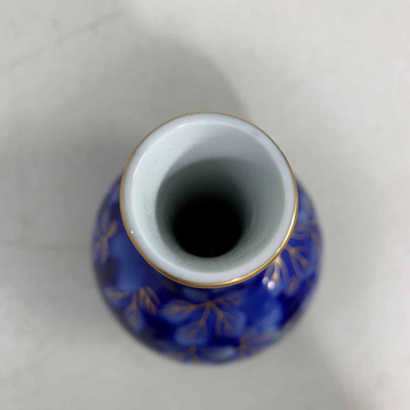 2002 深川製磁　葡萄瑠璃　花瓶　金彩 深川製磁 金彩瑠璃葡萄花瓶 一輪挿し - メルカリ