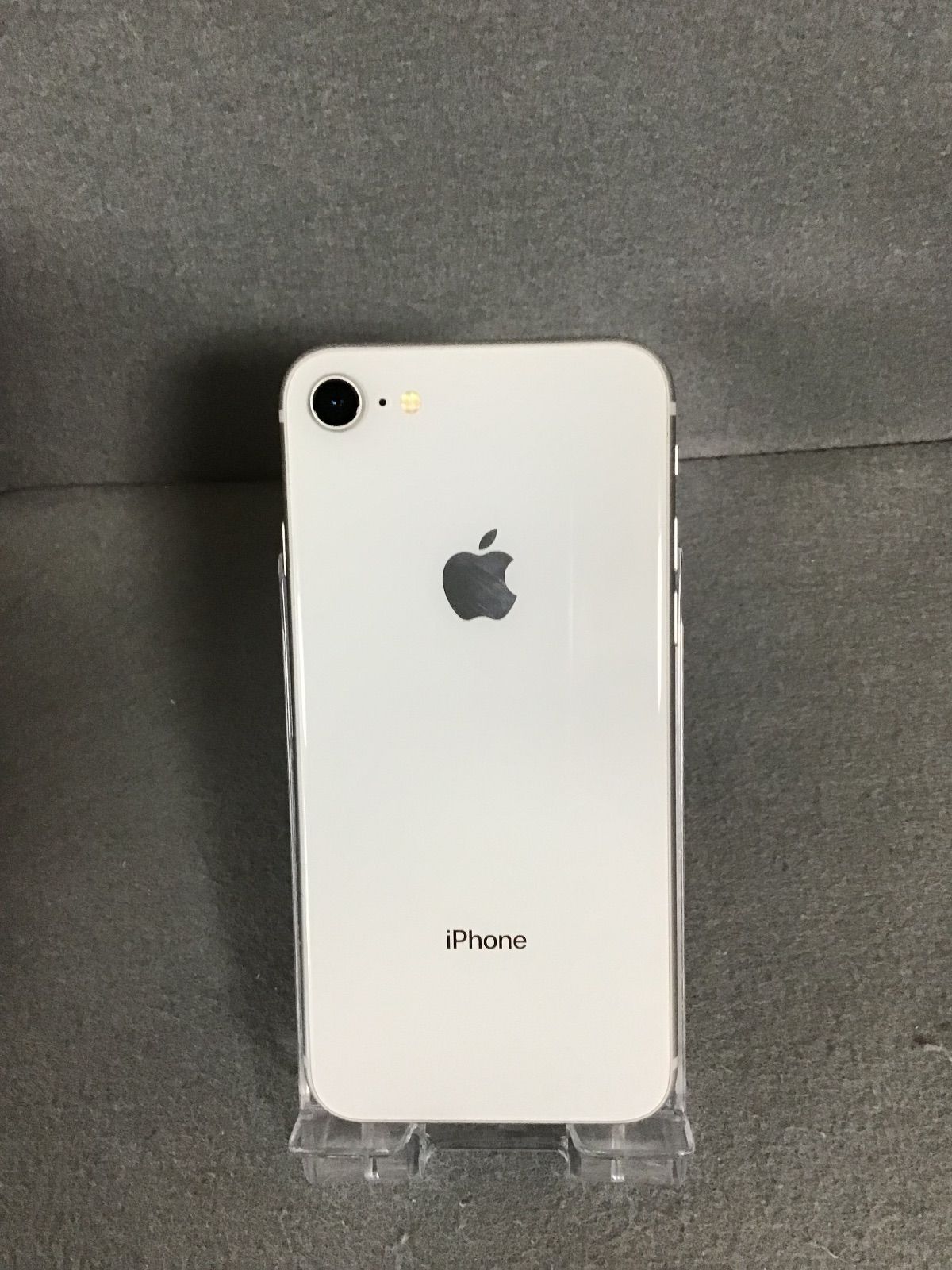 美品 国内版 SIMフリー iPhone8 64GB シルバー色 - メルカリ