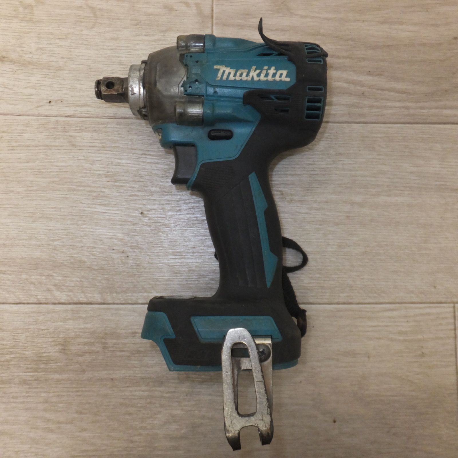 マキタ makita 充電式インパクトレンチ TW300D 18V 本体のみ