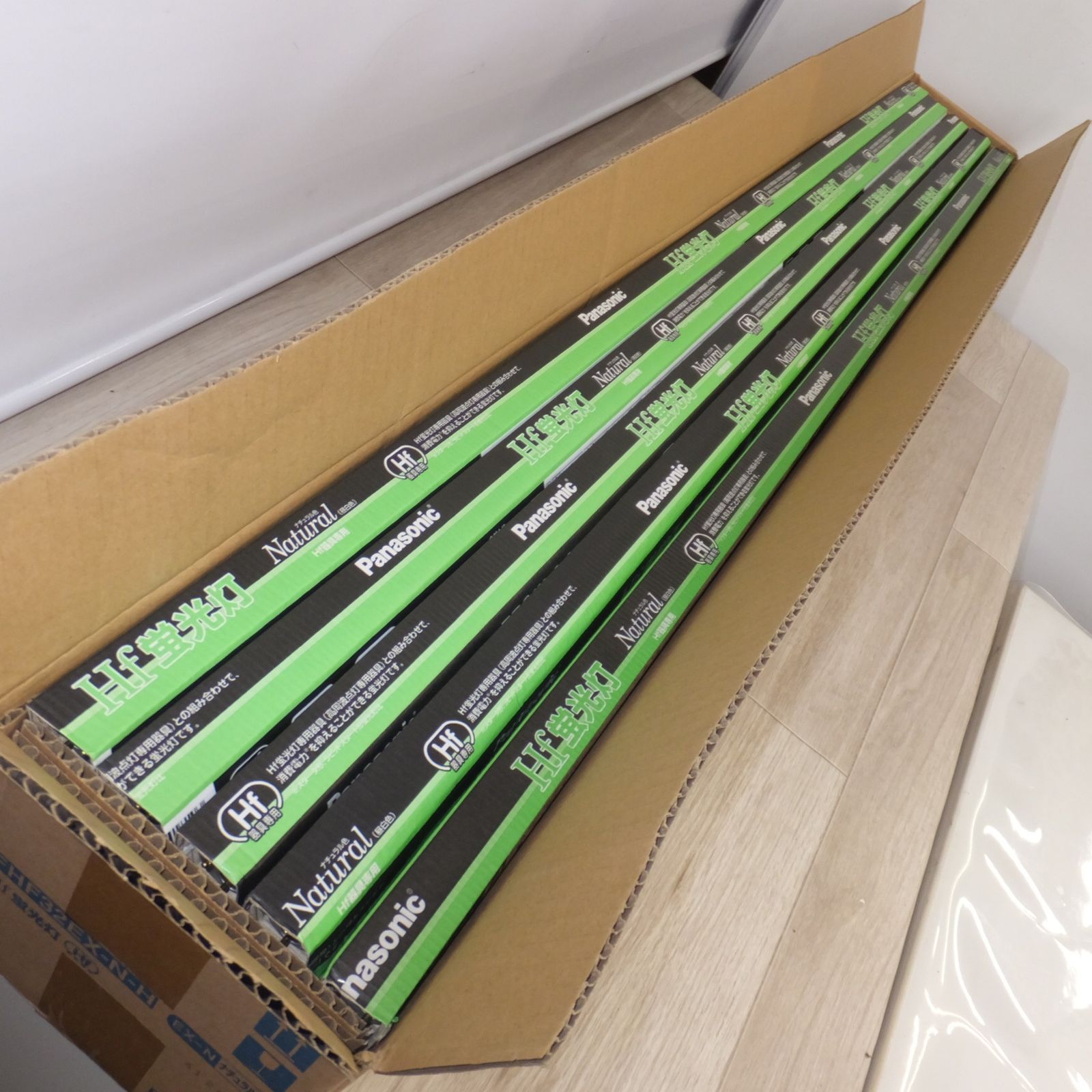 岐阜発 パナソニック Panasonic Hf蛍光灯 Natural 昼白色 FHF 32 EX-N-H 32ワット Hf器具 25本入 1箱