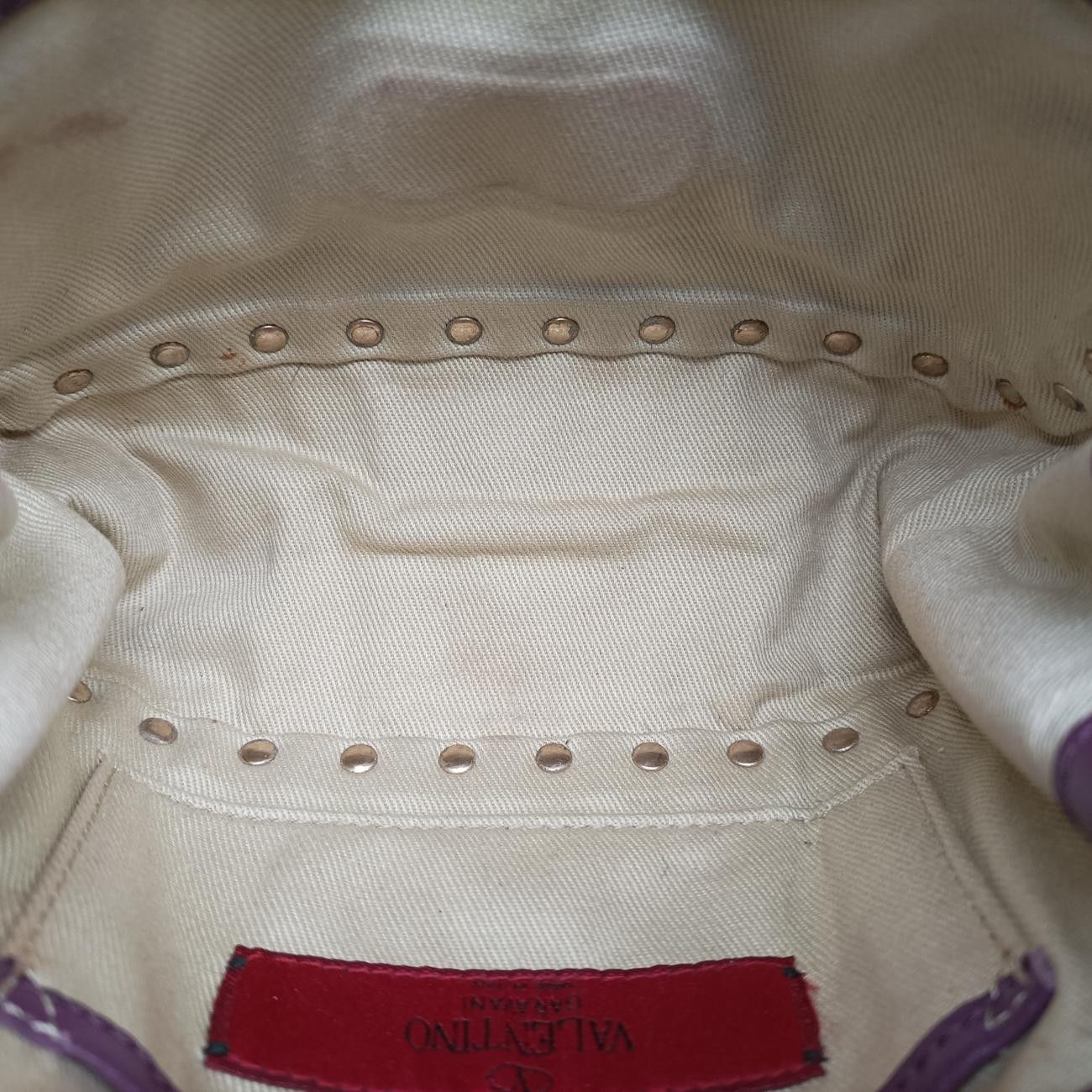 ヴァレンティノValentinoロックスタッズパープルレザーTV H67BOL1