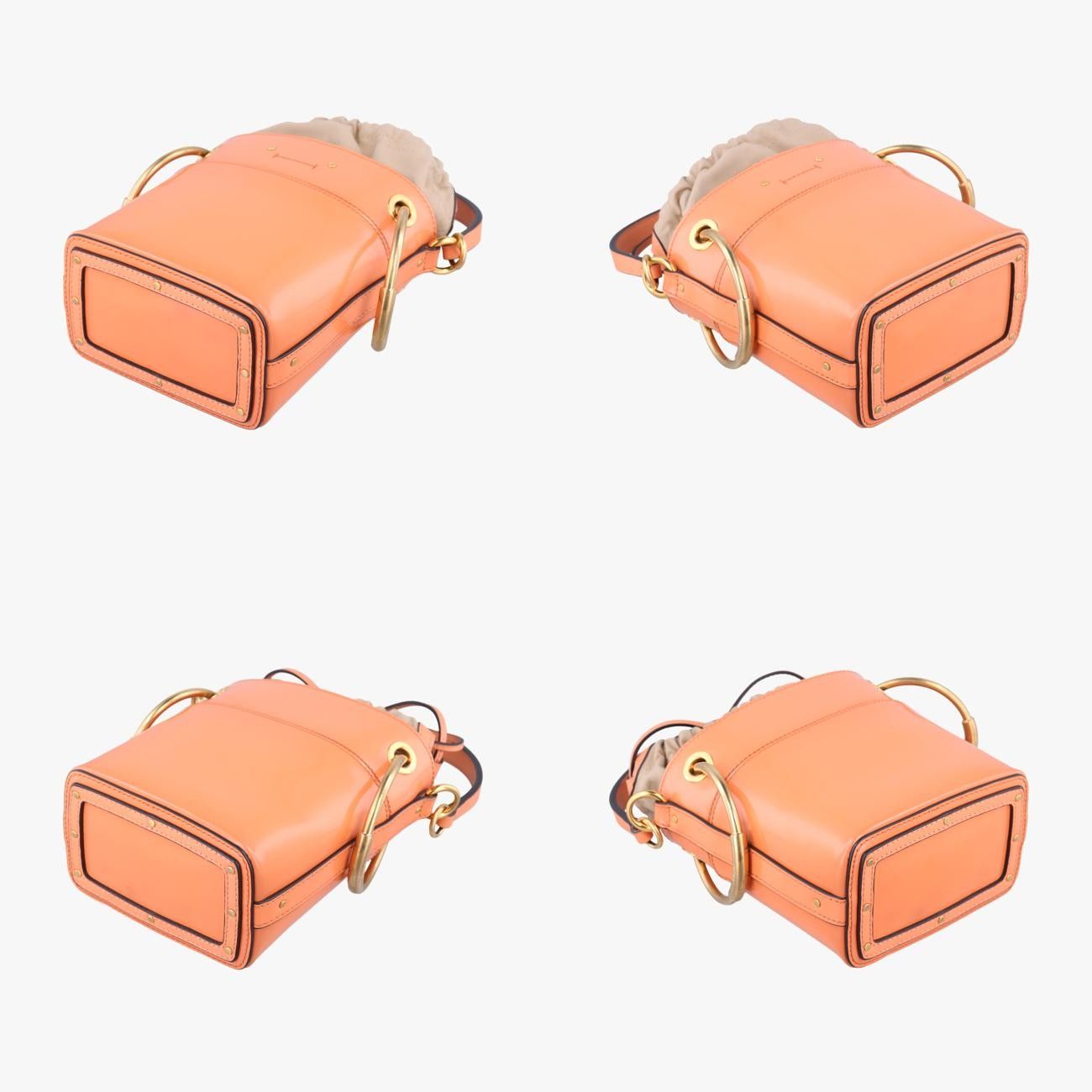 クロエChloeロイベージュパテント01 19