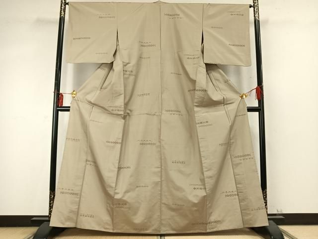 平和屋着物 上質な紬 単衣 総刺繍 花織 幾何学花文 正絹 fy