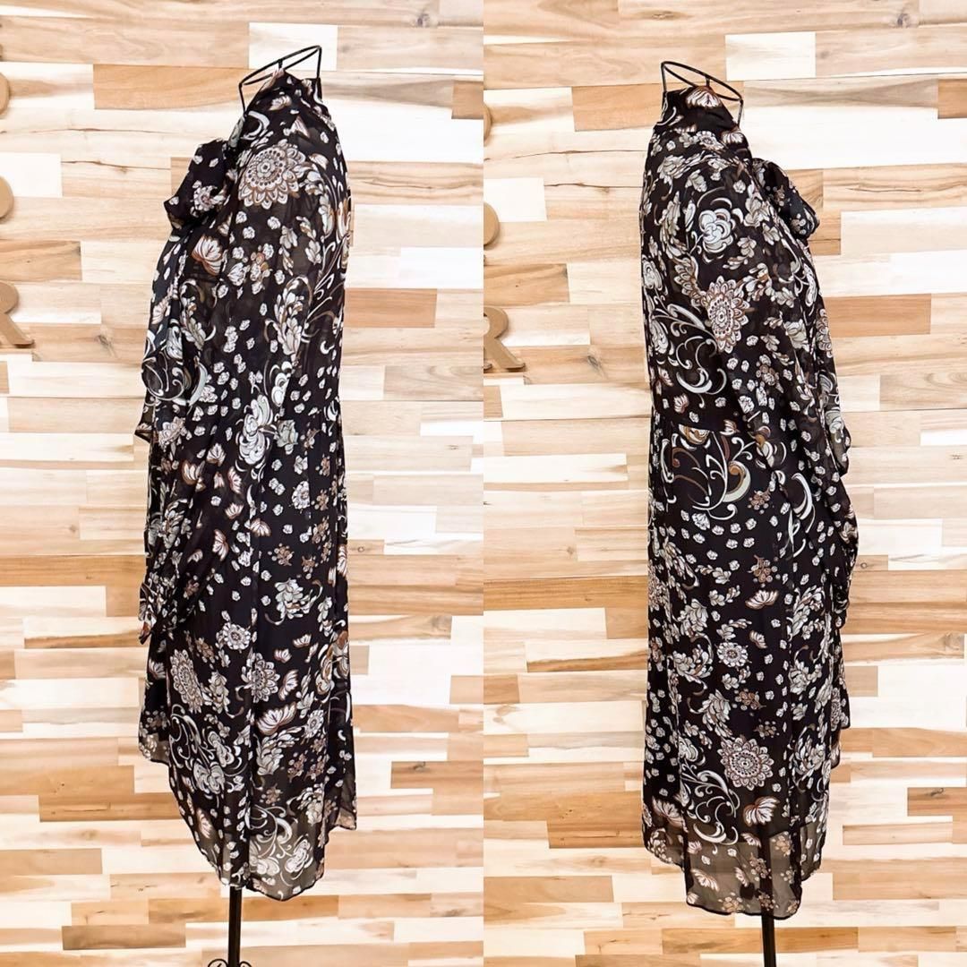 リボン タイ付き