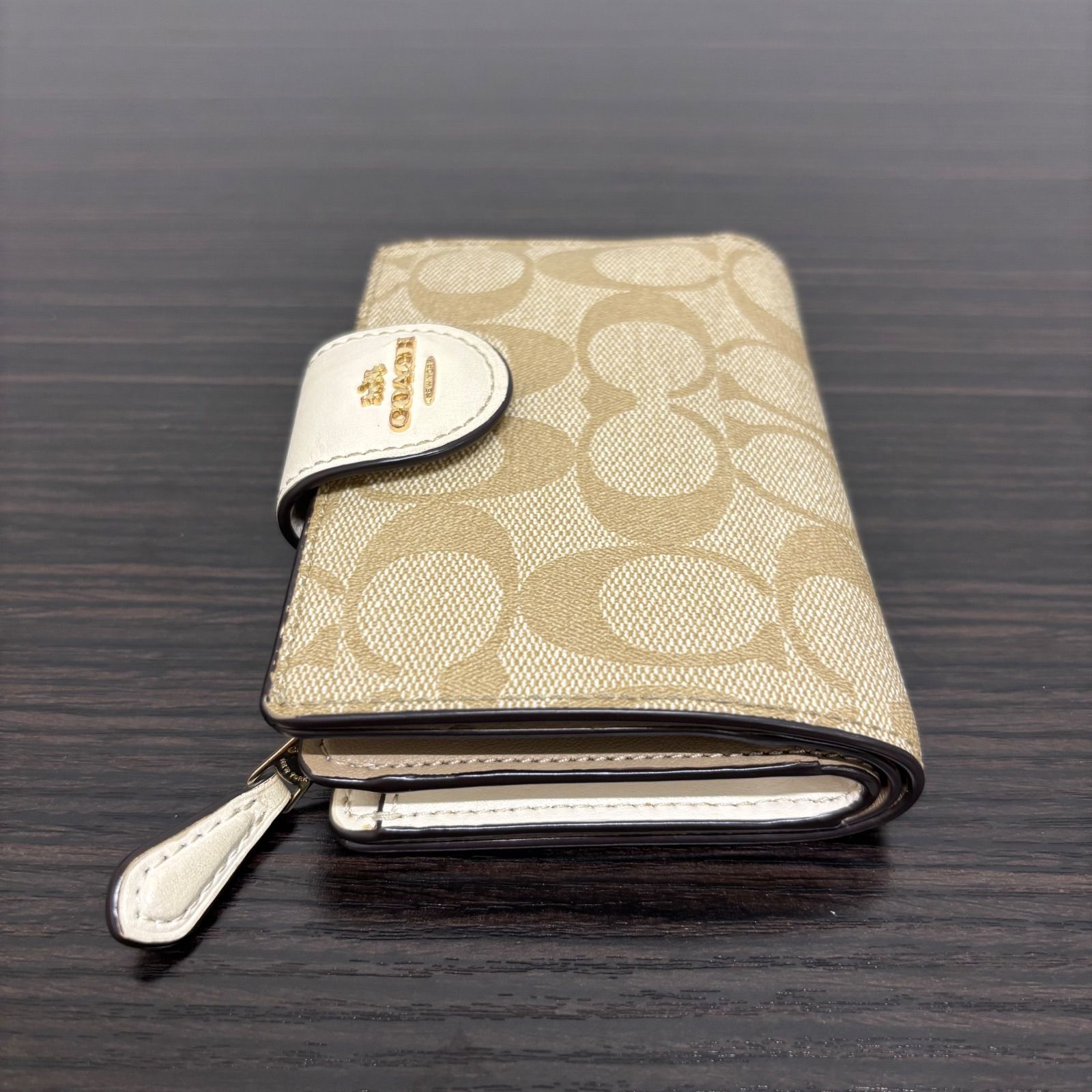 ▪️COACH コーチ