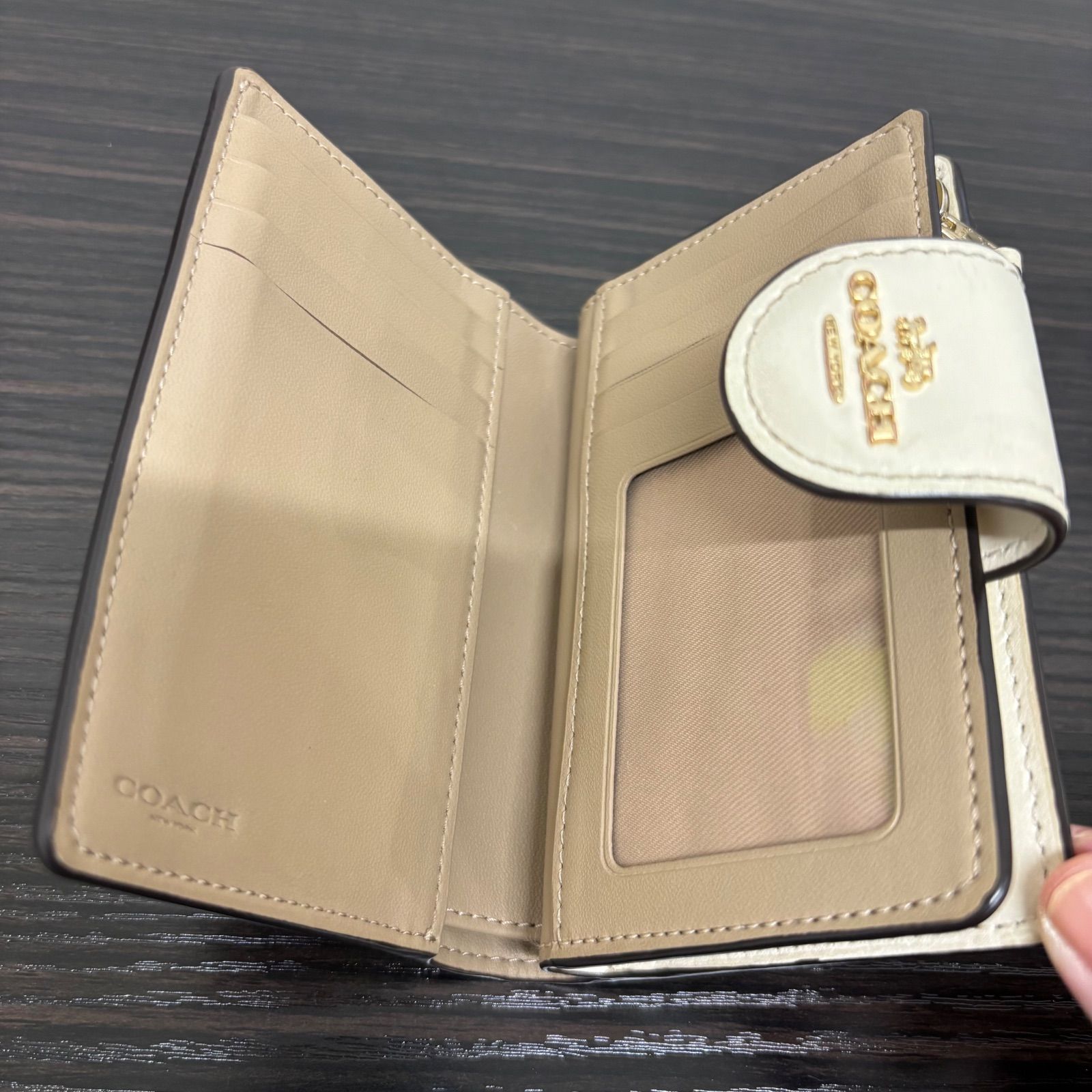 ミディアムコーナージップウォレット