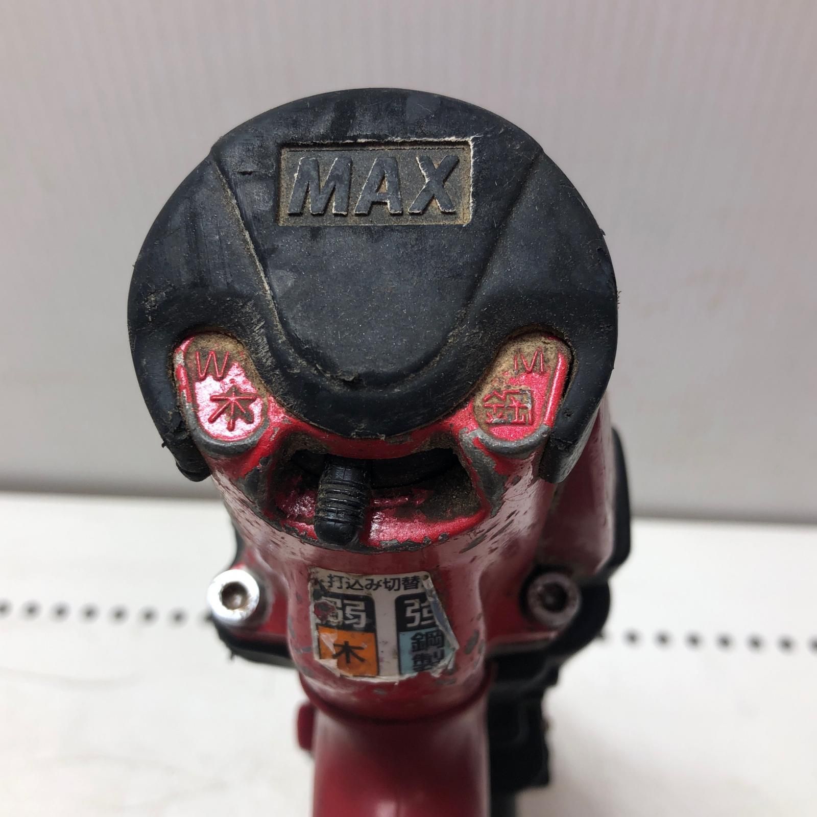 マックス エア釘打ち
