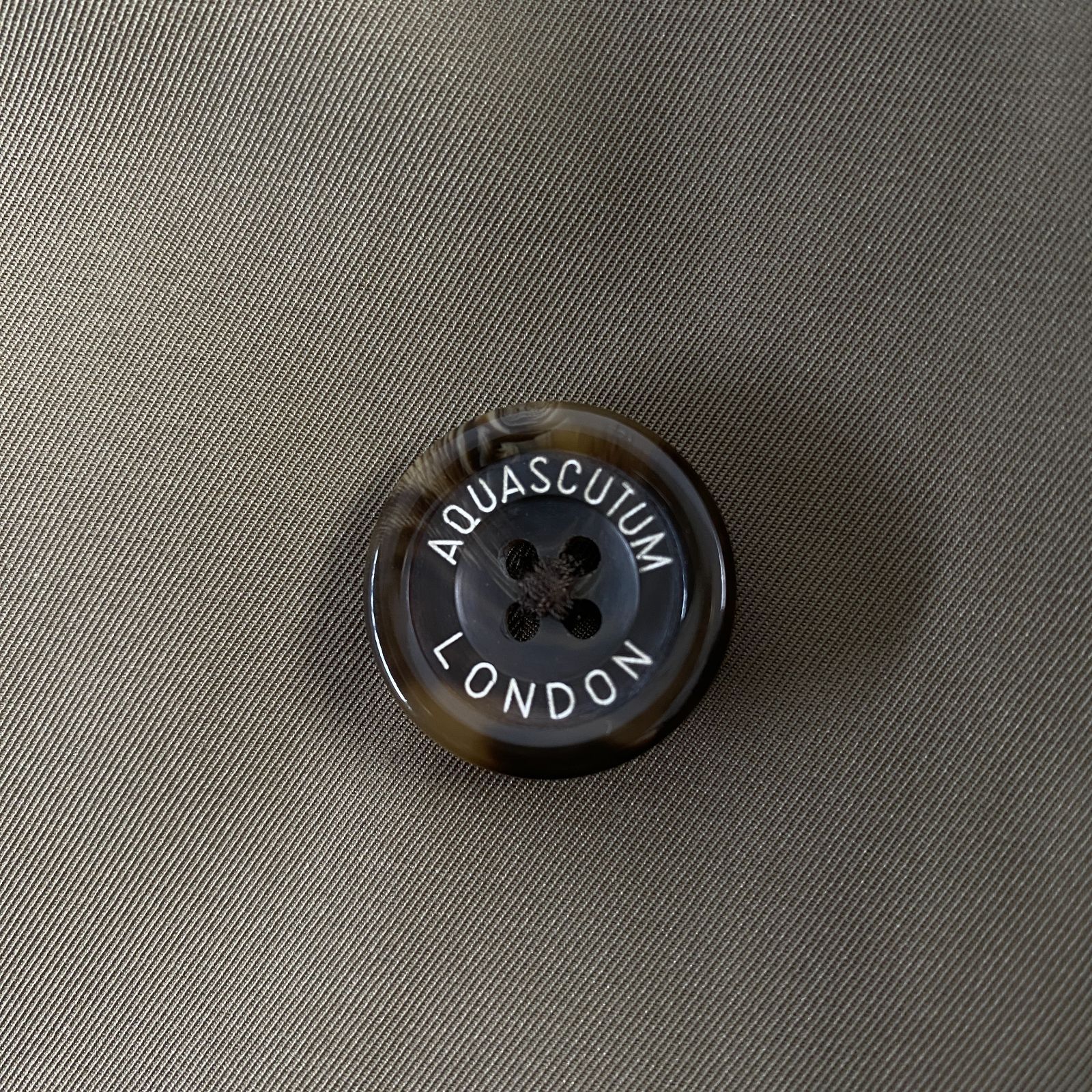 アクアスキュータム ステン