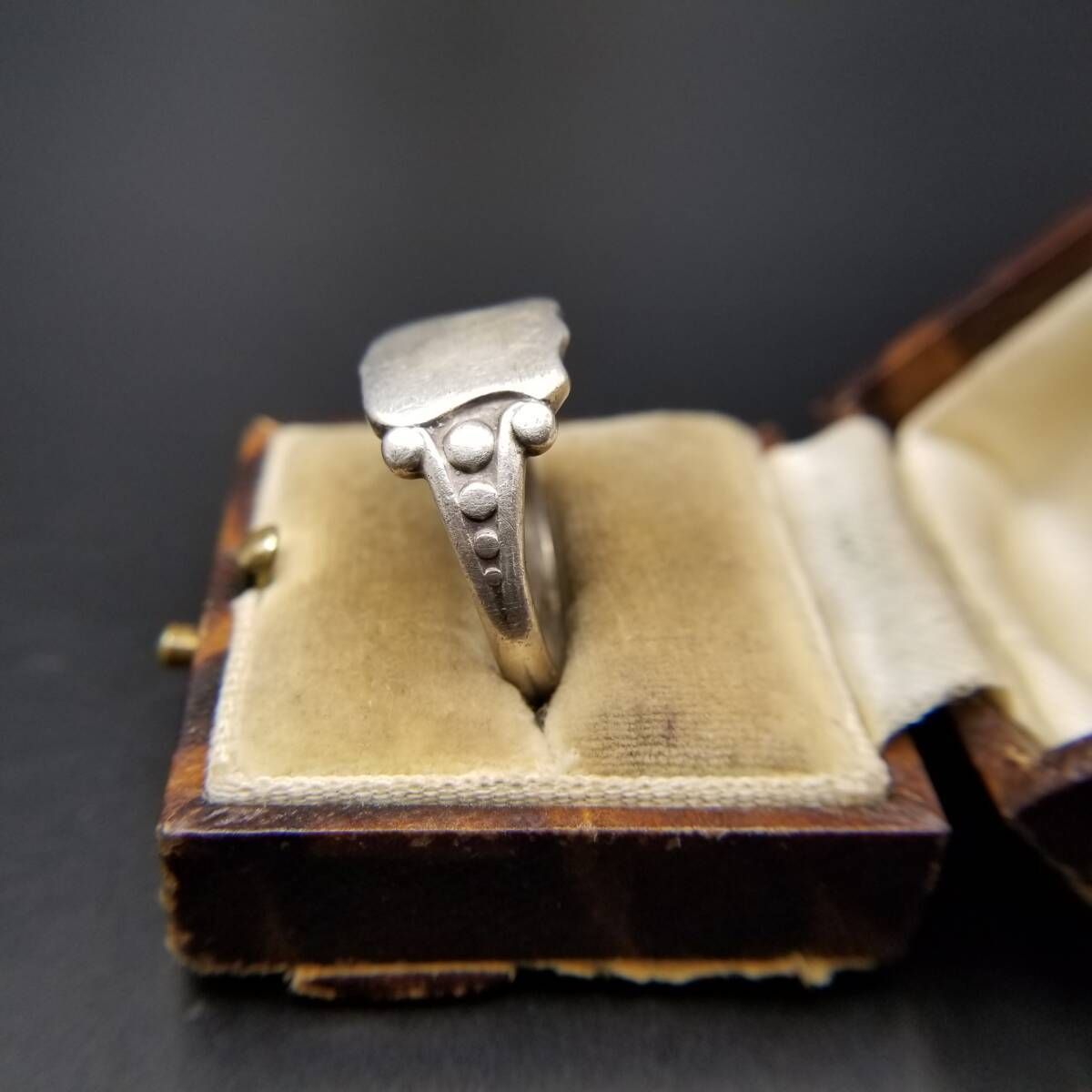 ヴィクトリアン レトロ 925 シルバー ヴィンテージ シグネット リング 銀 指輪 クラシック イニシャルレター A メンズジュエリー Y 24 M