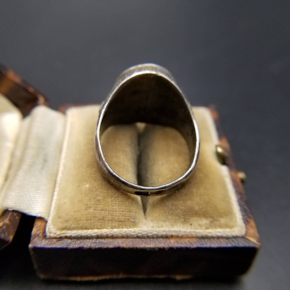  ラクダとヤシの木 レトロ彫金 オーバル 800 シルバー ヴィンテージ シグネット リング 銀 指輪 細かな細工 2トーン Y 24 L リング 指輪 アクセサリー