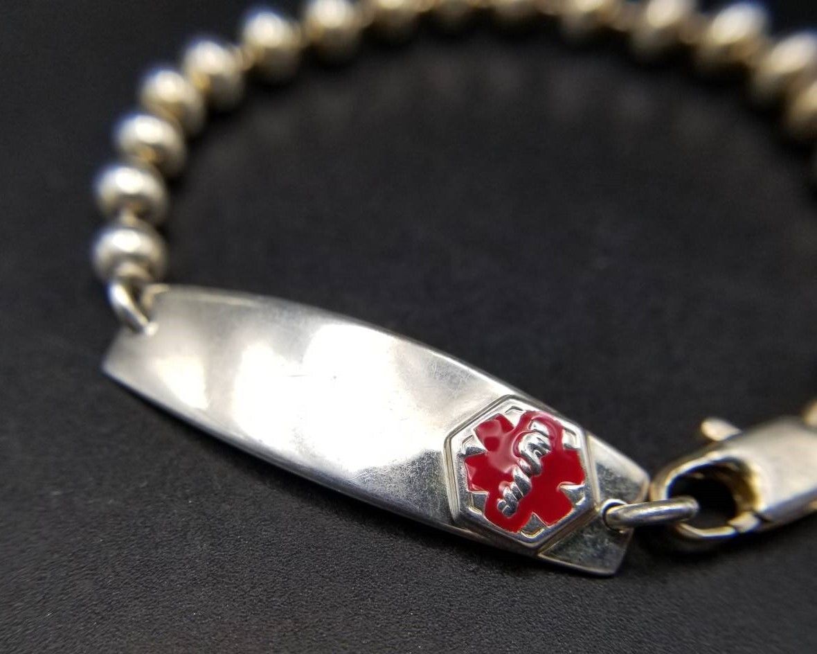 イタリア ヴィンテージ メディカルアラート IDタグ ブレスレット ボールチェーン 銀 スタイリッシュ 赤いエナメル Medical Alert Y24-J