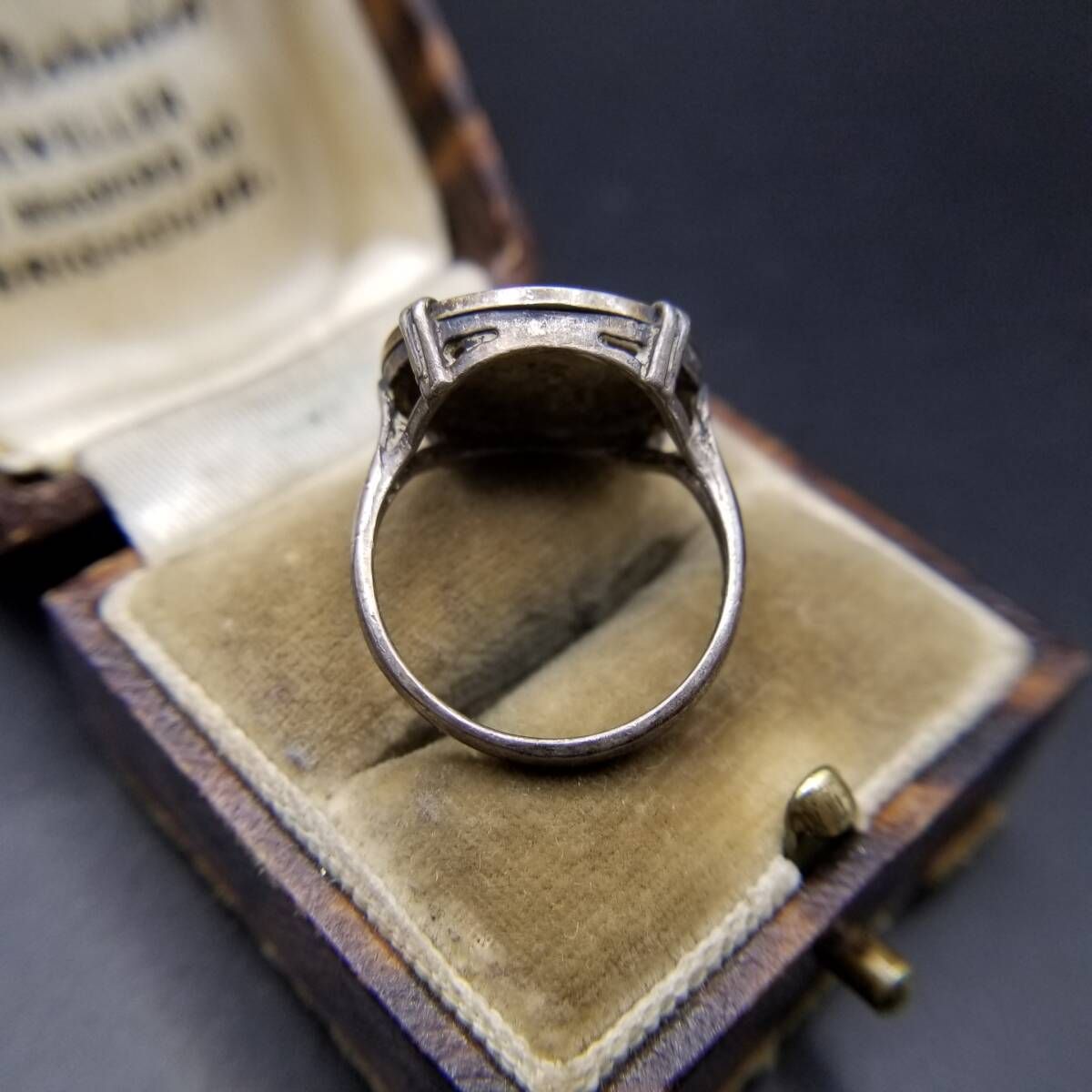 Georgivs VI コインモチーフ 925 シルバー ヴィンテージ リング 銀 指輪 クラシカル 存在感 ソブリンリング 国王ジョージ6世  Y24-R⑥ ジュエリー 指輪 リング いぶし銀 ブラックコート シルバー925 アクセサリー ゴシック ベイン リング WWR-8217  [William Walles ...