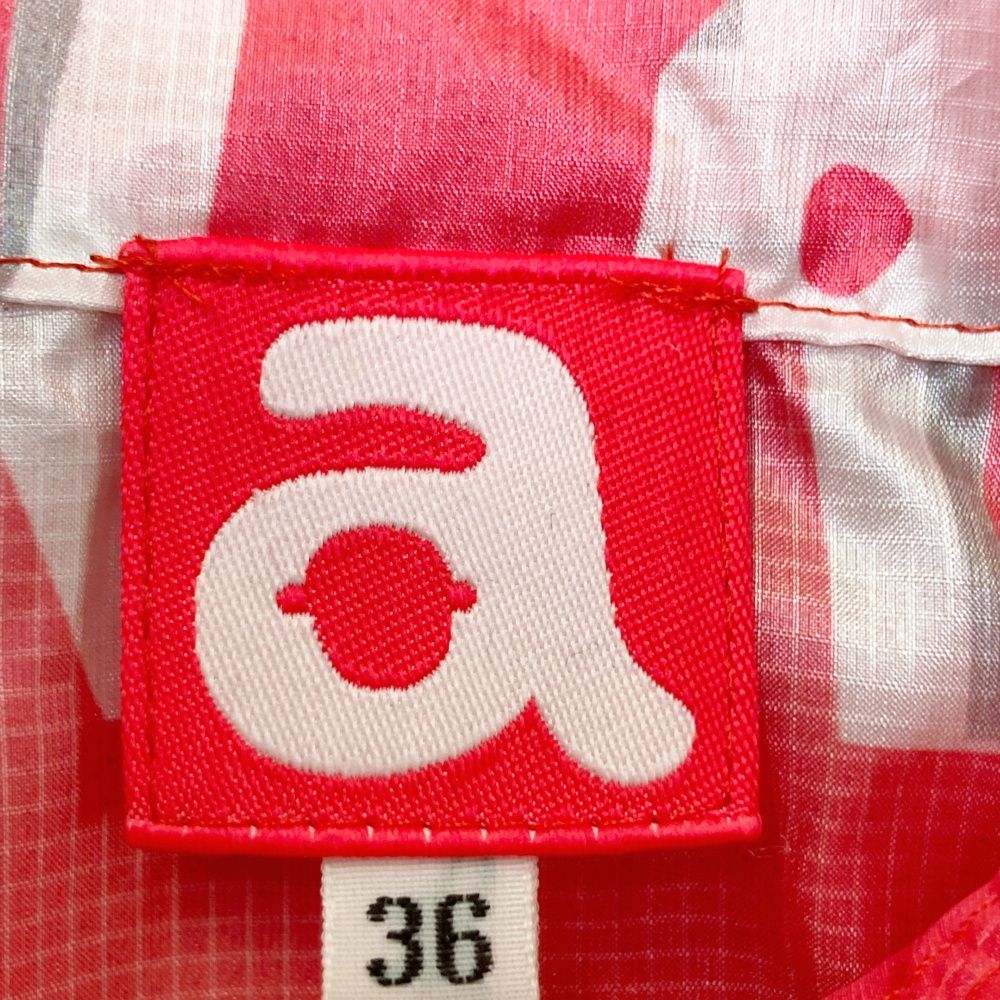 ナイロンジャケット ロゴ