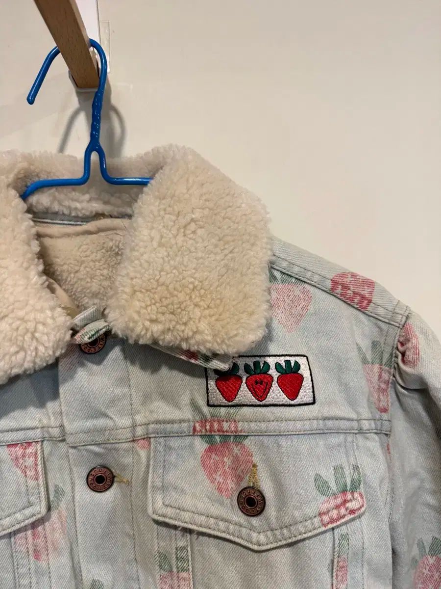 デニムジャケット リミテドゥドゥ いちご 公式通販 ファー M 出品 レディース EAST MANUFACTURING イースト FAR - マニュファクチャリング Fur DouDou（ドゥドゥ）の「WEB限定ドルマンデニムジャケット（デニム