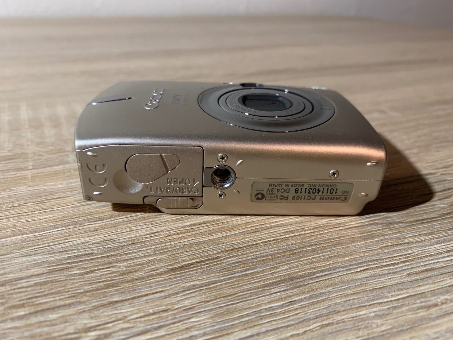 【外観美品】ジャンク　キャノン IXY DIGITAL 700 ゴールド 6566 Canon IXY DIGITAL 700 ゴールド デジカメ - メルカリ