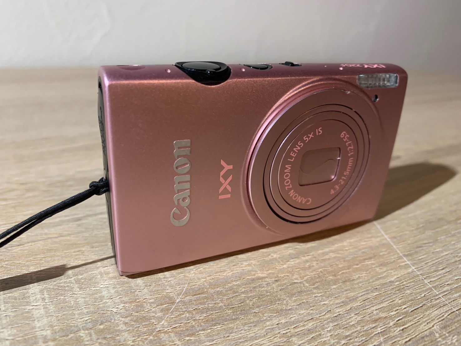 Canon IXY 220F デジカメ ピンク Canon IXY 220F Pink 16.1 MP Compact Digital Camera English