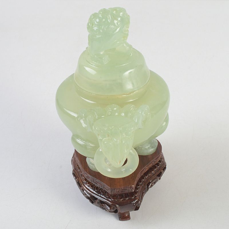 中国 玉石岫玉彫刻 雙耳活環 獅子鈕蓋爐 香炉 唐木台付 C S303 - メルカリ