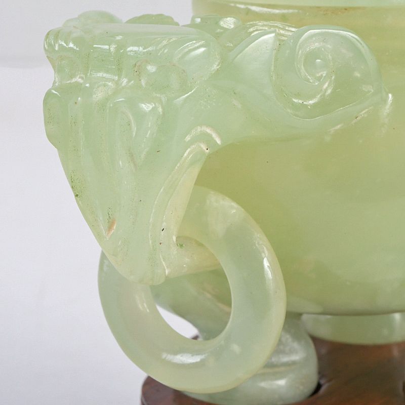 中国 玉石岫玉彫刻 雙耳活環 獅子鈕蓋爐 香炉 唐木台付 C S303 - メルカリ