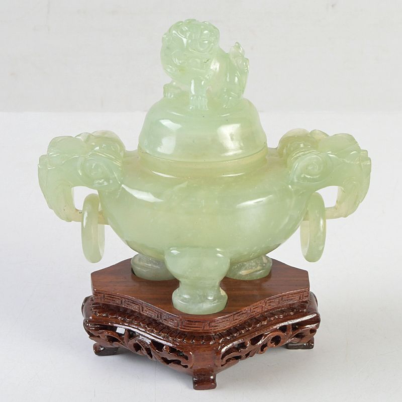 中国　玉(ぎょく)　香炉　獅子 中国 玉(ぎょく) 香炉 獅子 置物