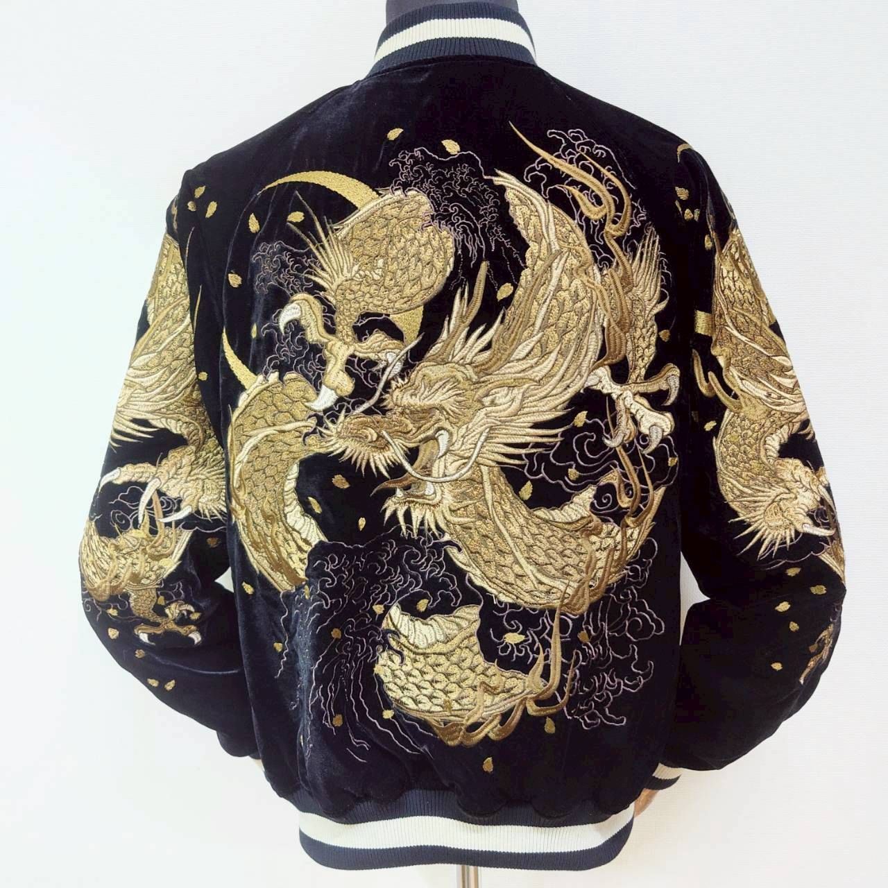 朧ーOBOROー 龍 月 スカジャン ベロア 総刺繍 長袖 ベロア 別珍 ポリエステル 龍 三日月 和柄 アメカジ ストリート Y2K ブルゾン ペア 9053851 ブラック 少量入荷 インバウンド 海外 お土産