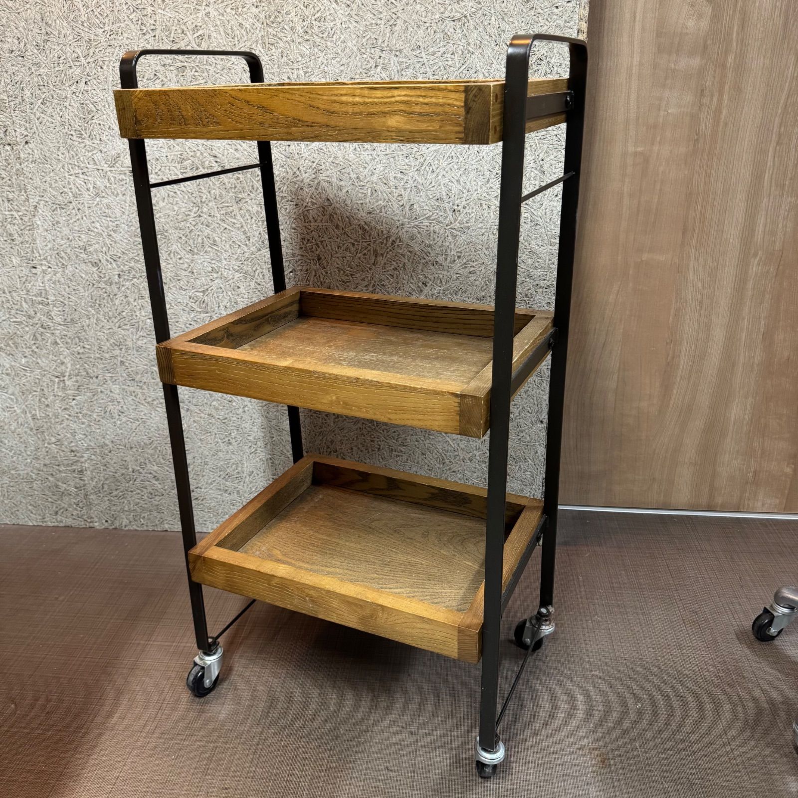 マテリ キャスター付きワゴン ウッドワゴン 木製 理美容室に