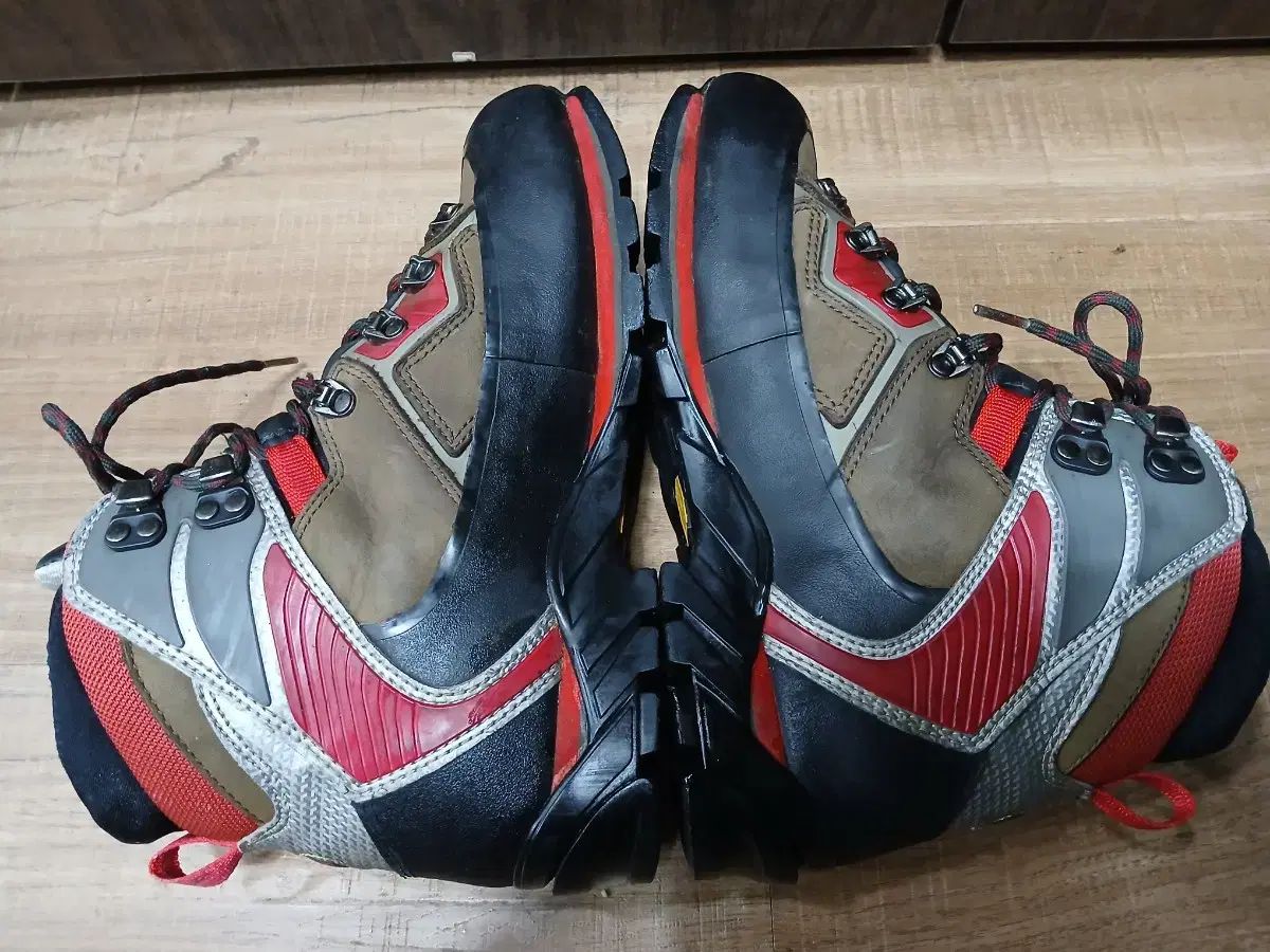 ゴアテックス 登山靴