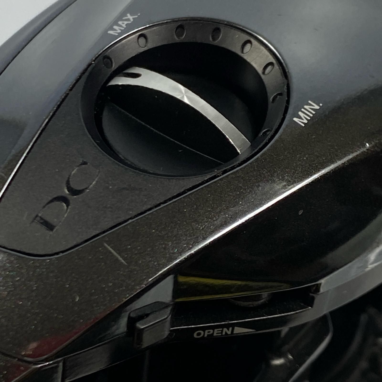 ベイトリール 右ハンドル