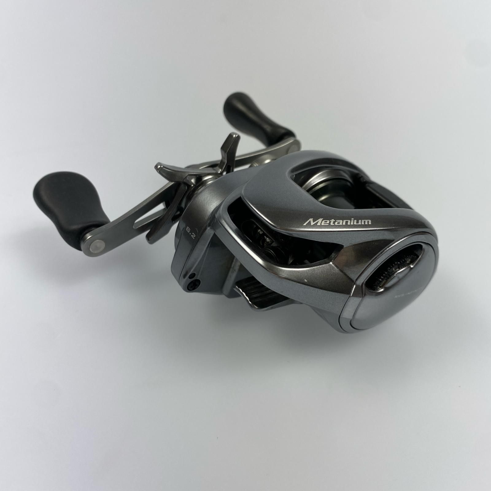 姫路東店 SHIMANO シマノ リール ２２メタニウム シャローエディション ベイトリール 右ハンドル 86