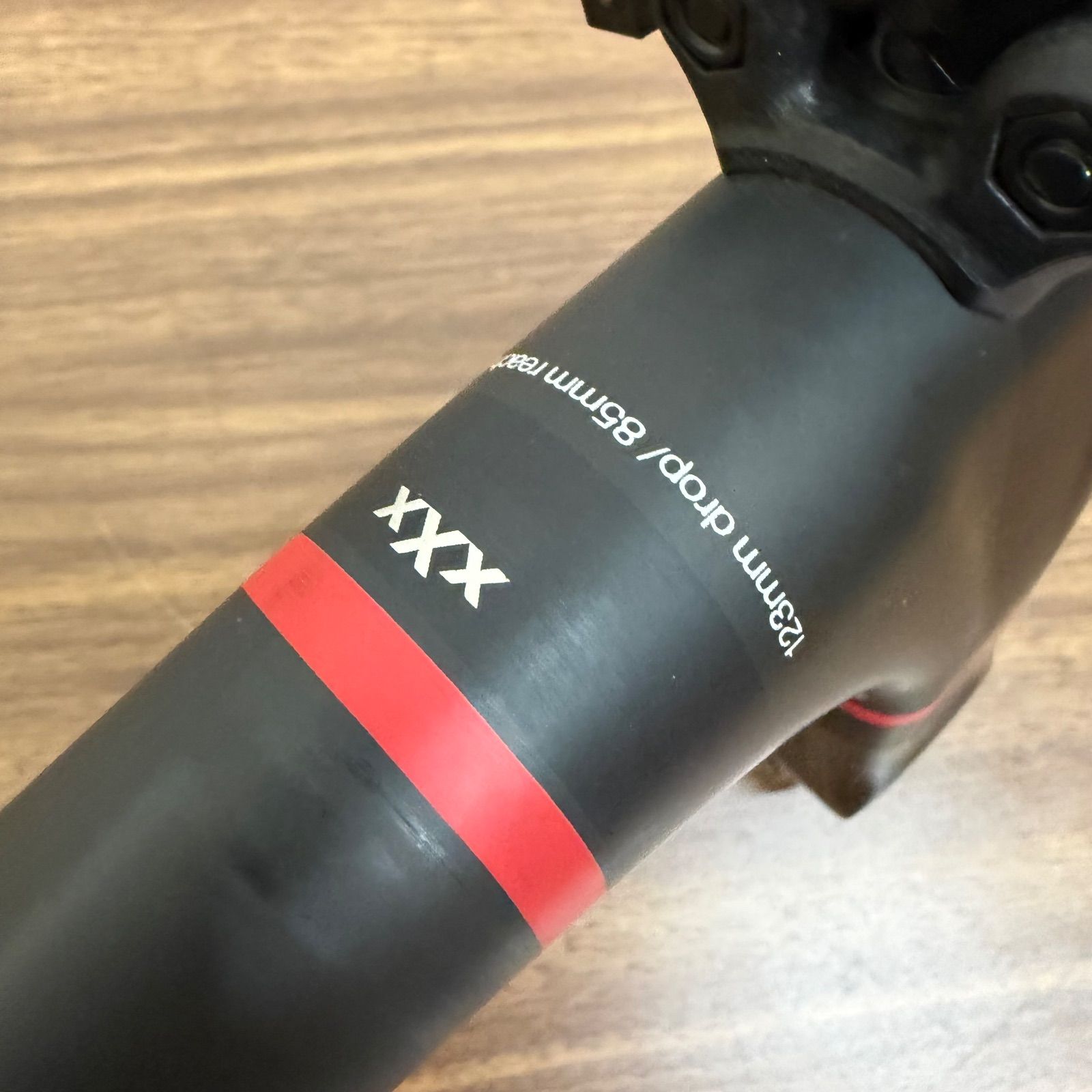 ボントレガー　XXXステム一体型OCLVカーボンハンドル ステム長90mm ボントレガー XXX インテグレーテッド ロード ハンドルバー/ステム