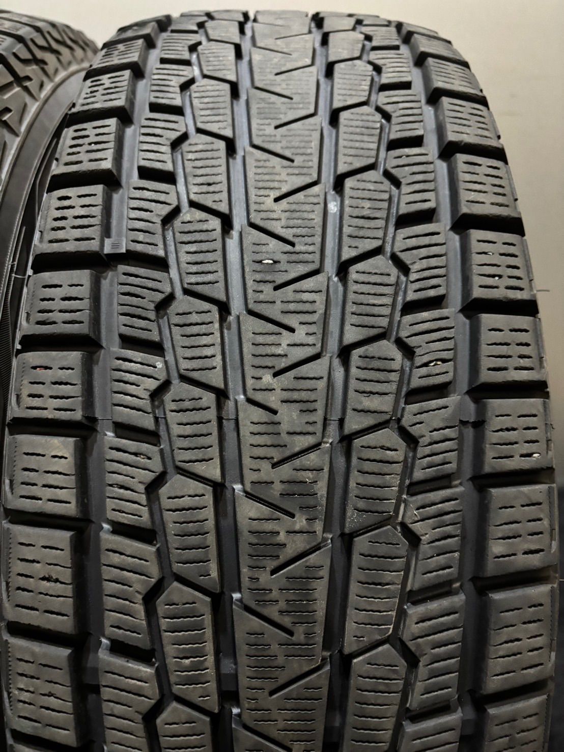 225 65 R 17 ice GUARD G 075 22年製 スタッドレス 4本 ヨコハマ アイスガード ハリアー RAV 4 エクストレイル CX 5 南8 K 746